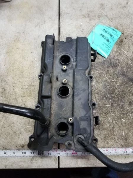 2004 Nissan Maxima 3.5L Right Rear Used Valve Cover