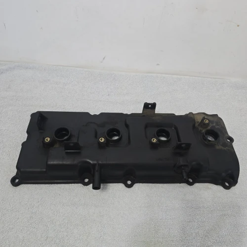 2004-2007 Nissan Titan 5.6L Left Used OEM Valve Cover