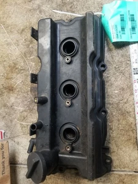 2005-2017 Nissan Frontier / Pathfinder / Xterra 4.0L Used Valve Cover