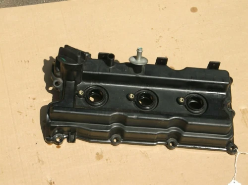 2009 Nissan Xterra 4.0L Right Used Valve Cover