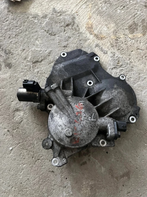 2009-2019 Nissan 370Z Right Used OEM Timing Cover