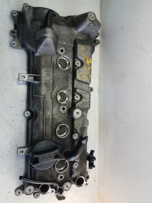 2014-2019 Nissan Versa 1.6L Used Valve Cover