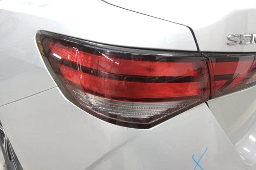 20 21 22 23 24 Nissan Sentra Driver LH Quarter Mounted Tail Light Lamp OEM used OEM tail light assembly