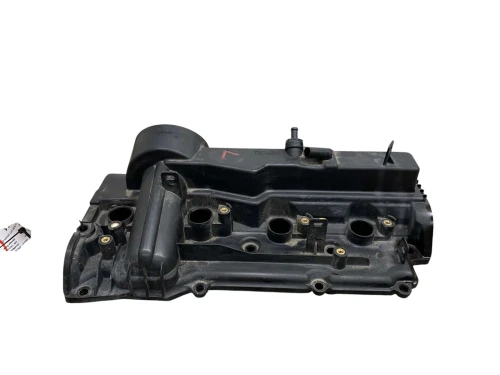 2017-2024 Nissan Titan 5.6L Left Front 4WD Used OEM Valve Cover