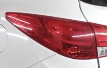 2010-2015 Hyundai Tucson Driver LH Quarter Mounted Tail Lamp Light OEM used OEM tail light assembly