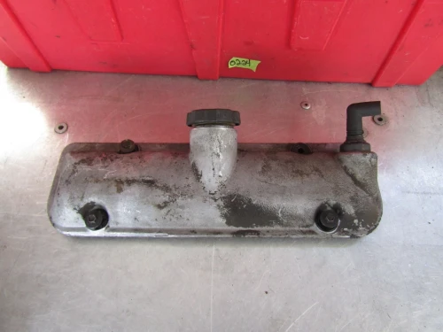 2001-2005 Pontiac Aztek 3.4L Front Used OEM Valve Cover