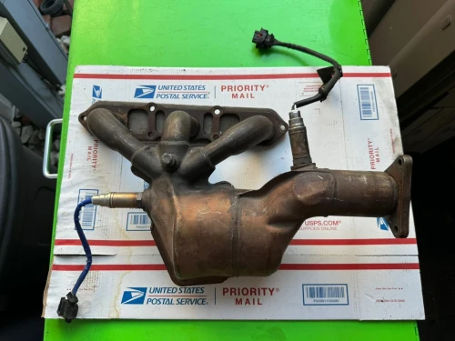 2000-2004 Porsche Boxster 2.7L Right Header Used Exhaust Manifold