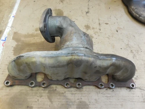2003-2006 Porsche Cayenne 4.5L Left Non-Turbo V8 Used Exhaust Manifold