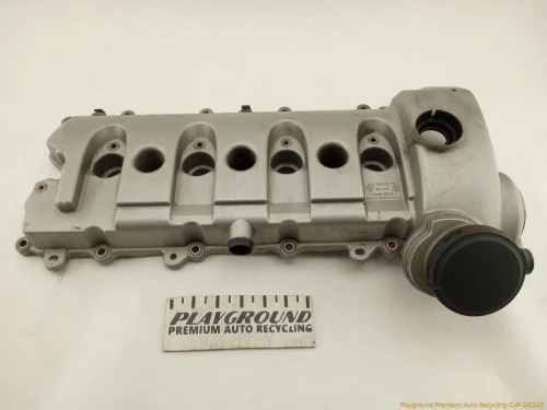 2003-2006 Porsche Cayenne 4.5L Left V8 Used Valve Cover