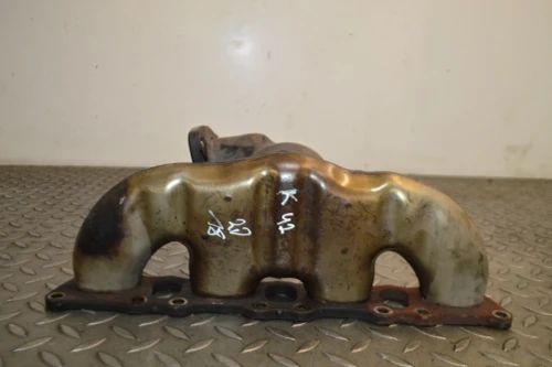2005 Porsche Cayenne 4.5L Left Used Exhaust Manifold 94811112002