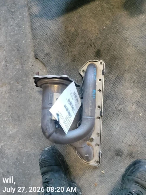 2008-2014 Porsche Cayenne Right Used OEM Exhaust Manifold 94811112900