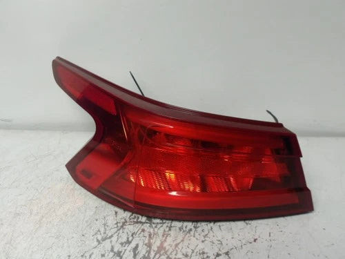 2016-2018 Nissan Maxima Driver LH Tail Light Lamp OEM used OEM tail light assembly