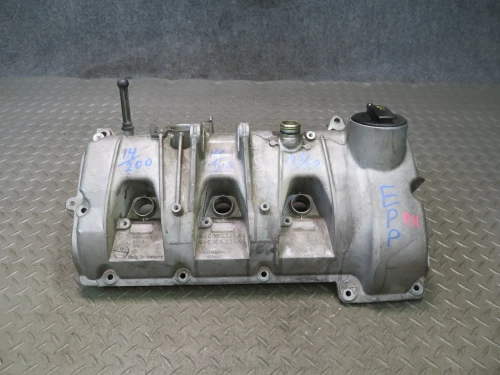 2014-2016 Porsche Panamera 3.0L Right Used Valve Cover