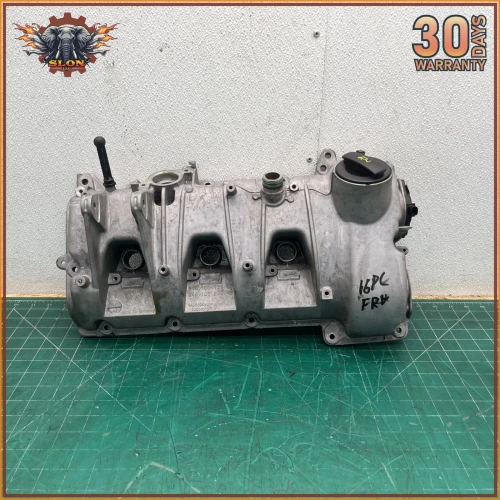 2015-2018 Porsche Cayenne 3.6L Right Used OEM Valve Cover