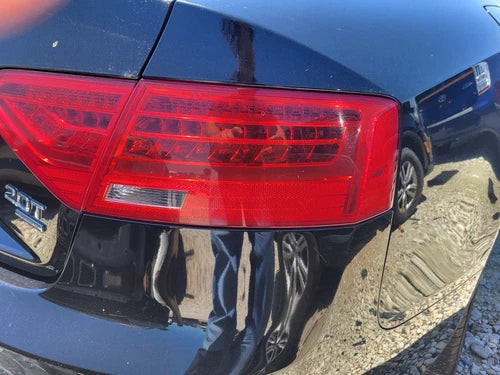 2013-2014 Audi S5 Passenger RH Quarter Mount Tail Light Lamp OEM OEM used OEM tail light assembly