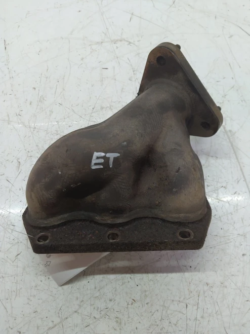 Porsche Cayenne 3.2L Right Used Exhaust Manifold