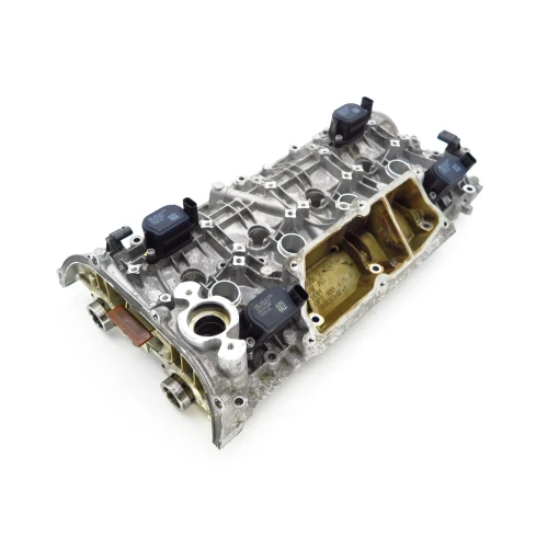 Porsche Cayenne 4.0L Left Turbo Used Valve Cover