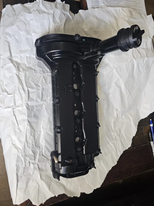2014-2019 Ram 1500 3.0L Left Diesel Used Valve Cover