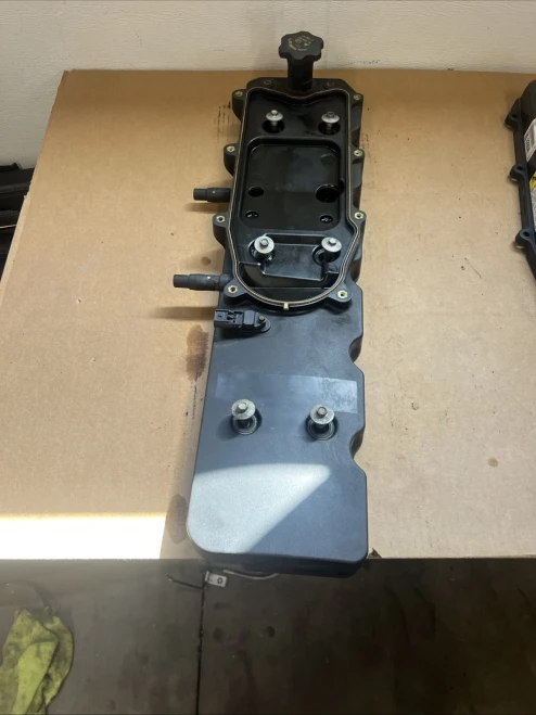 2022 Ram 2500 / 3500 6.7L Used OEM Valve Cover