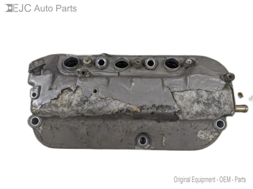 2004-2007 Saturn Vue 3.5L Right Used Valve Cover 12612727