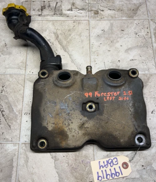 1999-2005 Subaru Forester / Impreza 2.5L Left Front Used Valve Cover
