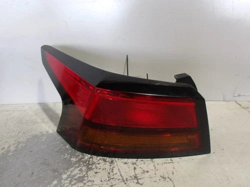 2019-2024 Nissan Altima Driver LH Tail Light Lamp OEM used OEM tail light assembly