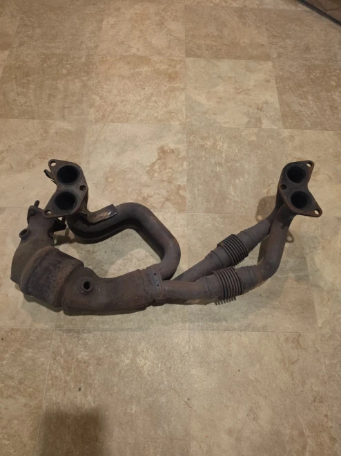 2010-2014 Subaru Outback 2.5L Used OEM Exhaust Manifold