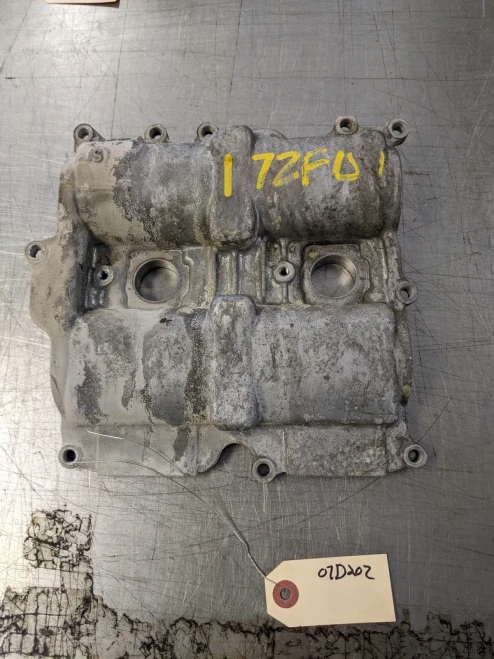 2017 Subaru Forester 2.5L Left Used Valve Cover
