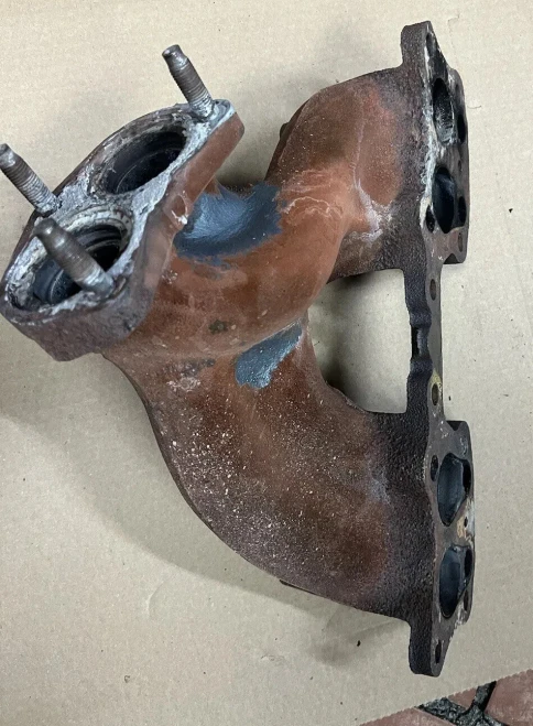 1985-1995 Toyota Pickup / 4Runner 2.4L Used OEM Exhaust Manifold