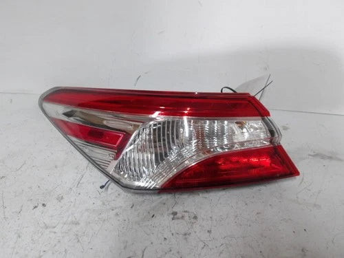 2020-2024 Toyota Camry Driver LH Tail Light Lamp OEM used OEM tail light assembly