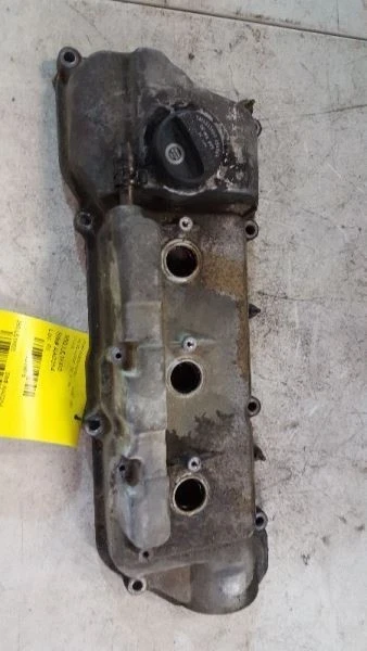 1994-2003 Toyota Camry 3.0L Left Front V6 Used Valve Cover