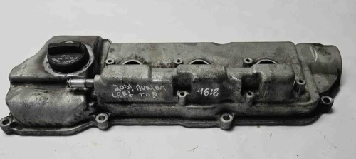 2000 Toyota Avalon 3.0L Left Used Valve Cover