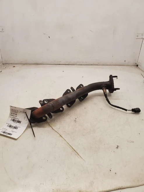 2000-2004 Toyota Tundra 4.7L Left V8 Used OEM Exhaust Manifold 17105-50151