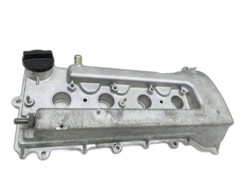 2001-2004 Toyota Corolla Used Valve Cover
