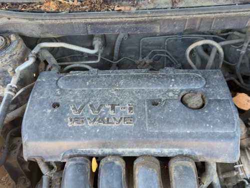 2003-2006 Toyota Matrix 1.8L Used OEM Engine Cover 1713688601