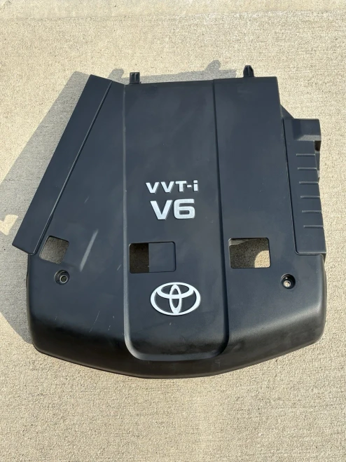 2003-2009 Toyota 4Runner / FJ Cruiser 4.0L Used OEM Engine Cover 1125931011