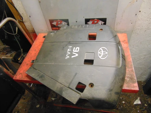 2003-2009 Toyota 4Runner 4.0L V6 Used OEM Engine Cover