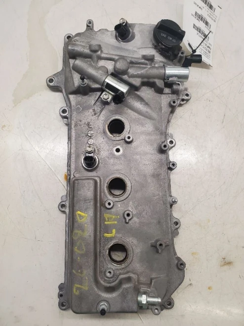 2005-2018 Toyota Highlander 3.5L Left V6 2GRFE Used OEM Valve Cover 11202-31030