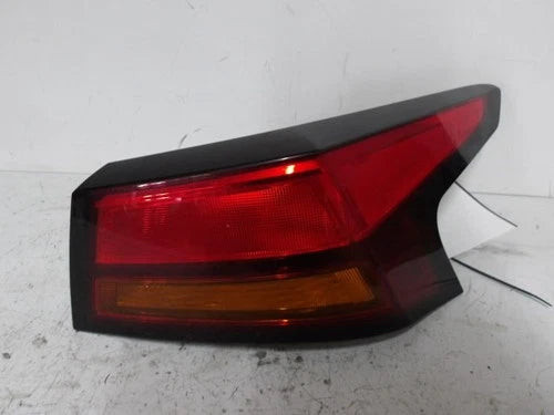 2019-2025 Nissan Altima Passenger RH Tail Light Lamp OEM used OEM tail light assembly