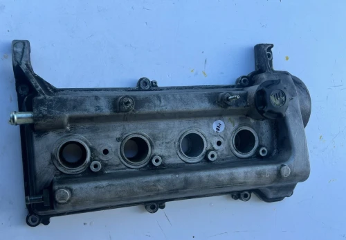 2009 Toyota Yaris Used OEM Valve Cover