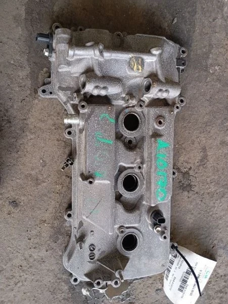 2010 Toyota Venza Used Valve Cover 3586025