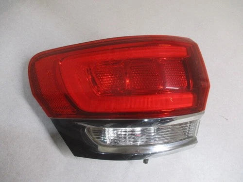 Jeep Grand Cherokee LH Driver Outer Tail Brake Light Lamp OEM OEM used OEM tail light assembly