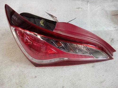2013 Hyundai Genesis Driver Side Tail Light Assembly LH OEM used OEM tail light assembly