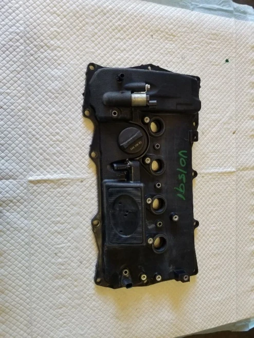 2016-2022 Toyota Prius 1.8L Used OEM Valve Cover