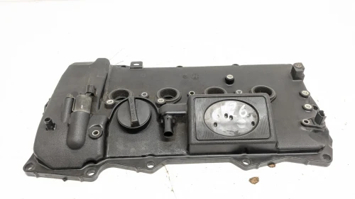 2017 Toyota Prius 1.8L Used Valve Cover