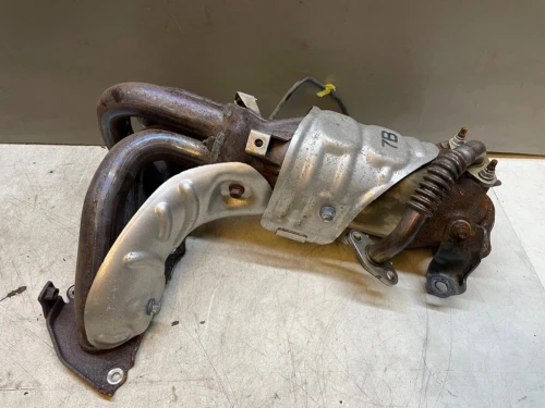 2017 Toyota Rav-4 2.5L Hybrid Used OEM Exhaust Manifold