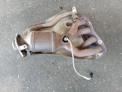 2023 Toyota Corolla Used Exhaust Manifold