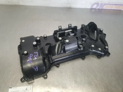 Toyota Highlander 3.5L Right Used OEM Valve Cover
