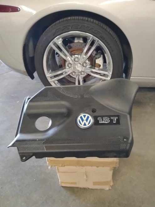 1999-2005 Volkswagen Golf / GTI 1.8L Used OEM Engine Cover
