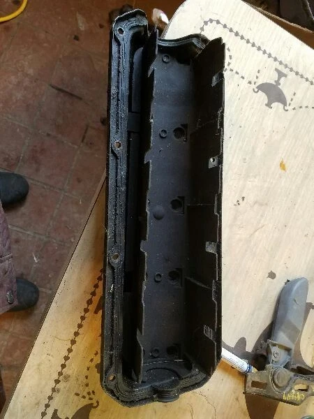 2000 Volkswagen Jetta Used Valve Cover